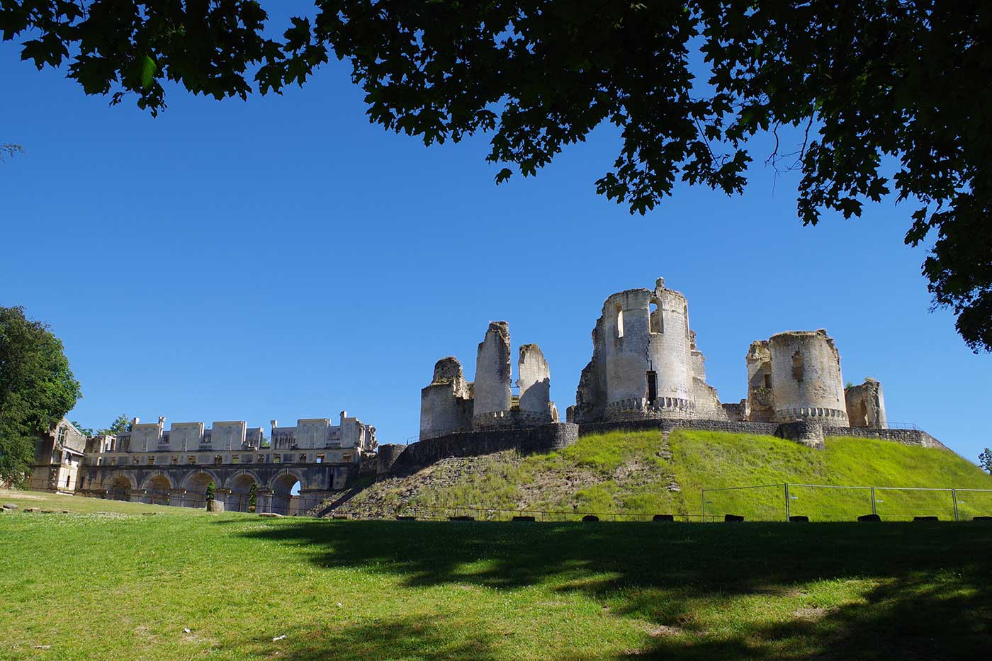château de Fère-en-Tardenois, Aquilon, Aquilon Découverte, Aisne, Soissons, Château-Thierry, portes de la Champagne, visite, randonnée, histoire, architecture, archéologie, tourisme, famille, comité d'entreprise, groupe, château