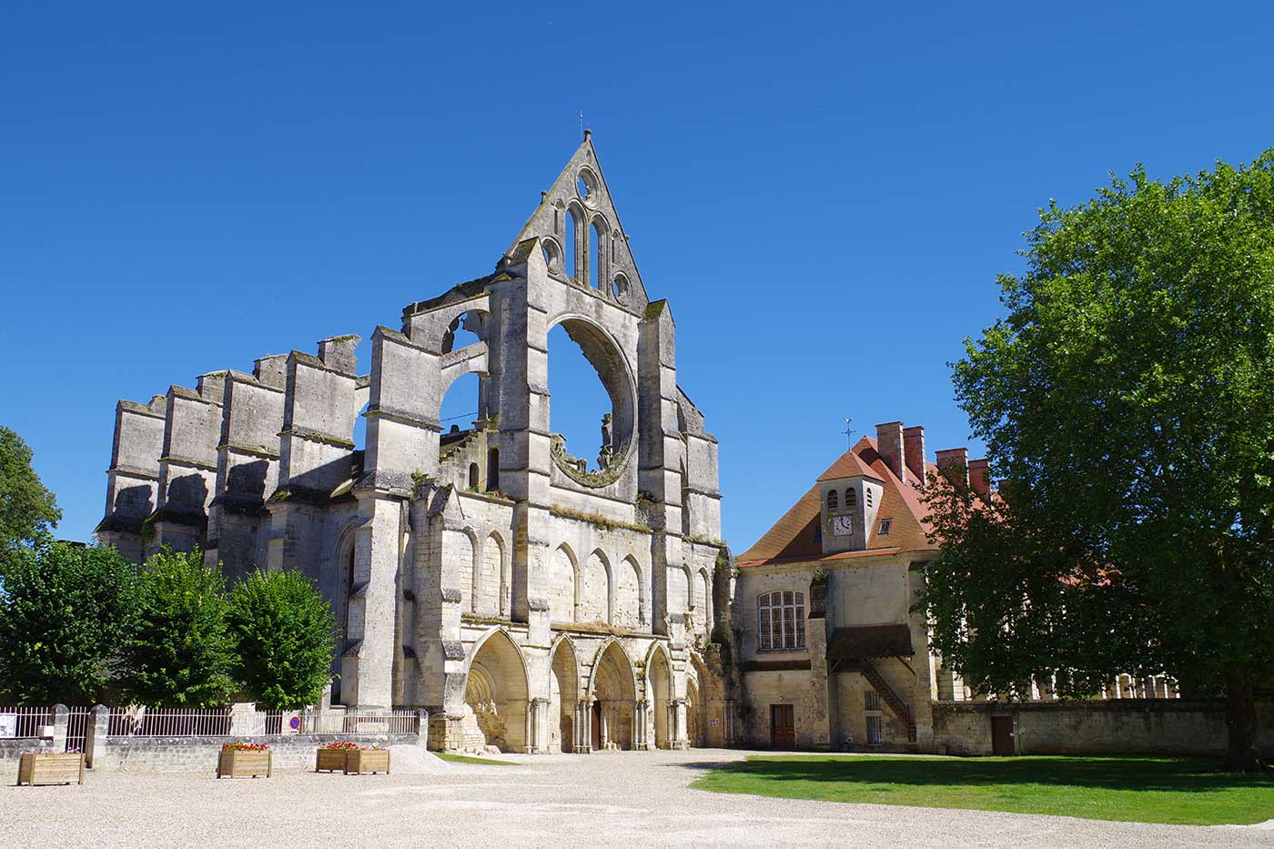 abbaye de Longpont, Aquilon, Aquilon Découverte, Aisne, Soissons, Château-Thierry, Villers-Cotterêts, portes de la Champagne, visite, randonnée, histoire, architecture, archéologie, tourisme, famille, comité d'entreprise, groupe, abbaye
