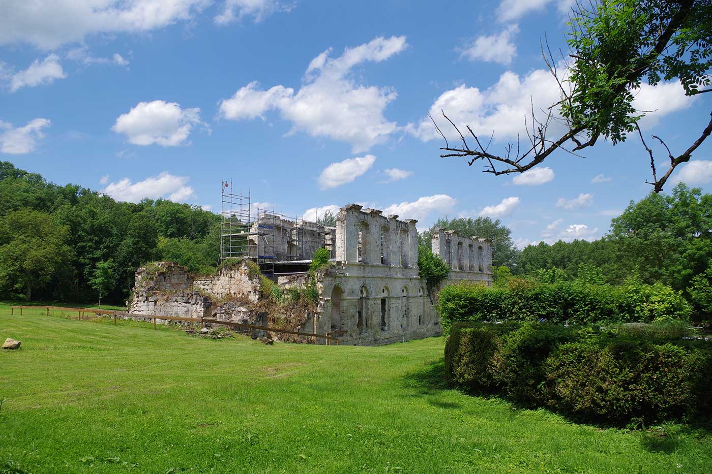 abbaye de Valsery, Aquilon, Aquilon Découverte, Aisne, Soissons, Château-Thierry, Villers-Cotterêts, portes de la Champagne, visite, randonnée, histoire, architecture, archéologie, tourisme, famille, comité d'entreprise, groupe, abbaye