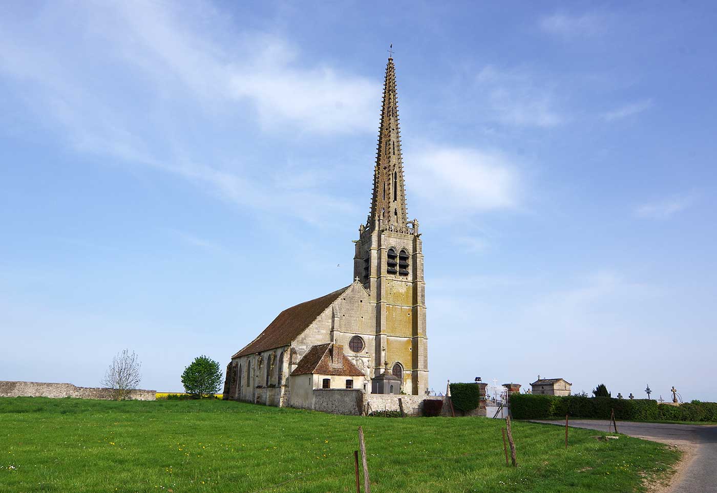 église de Montagny-Ste-Félicité, Aquilon Découverte, visite, histoire, architecture, archéologie, Senlis, Chantilly, Compiègne, tourisme, Valois, Oise, famille, comité d'entreprise, groupe, église